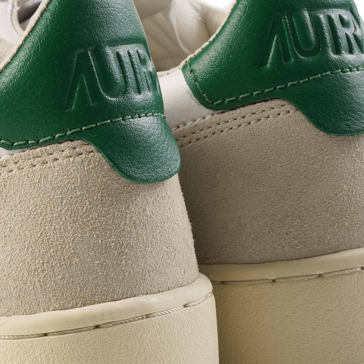 Autry Medalist Low Sneaker - White/Green
